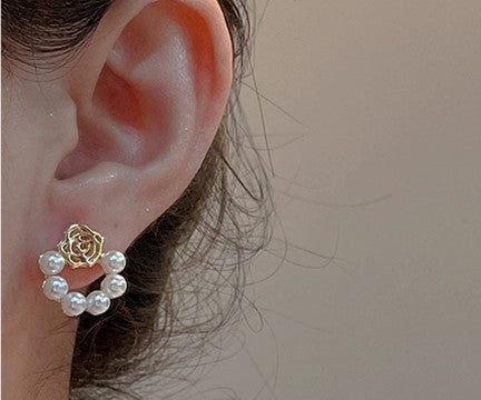 Flower Pearl Earring