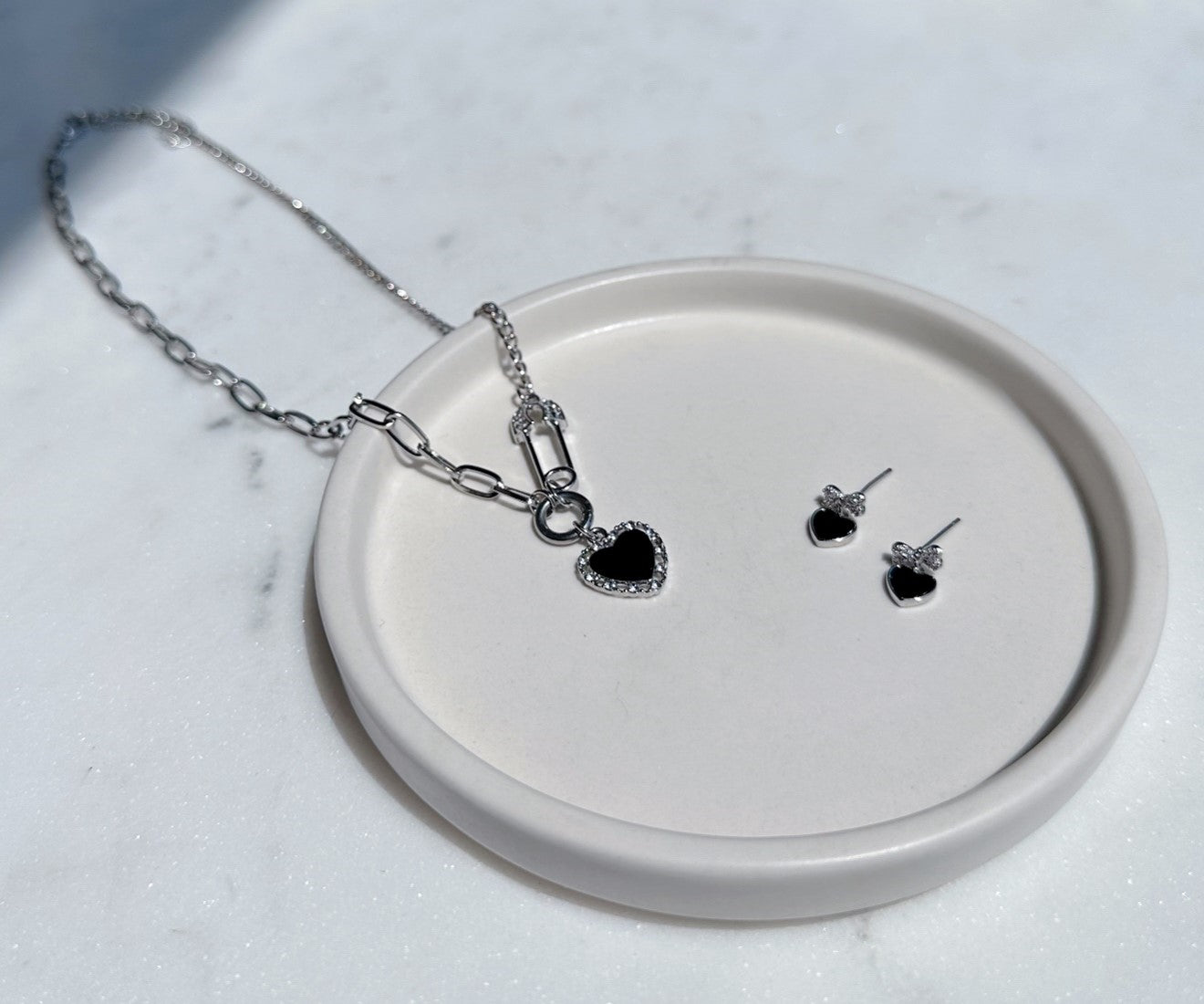 Black Heart Silver Set (Necklace + Earring)